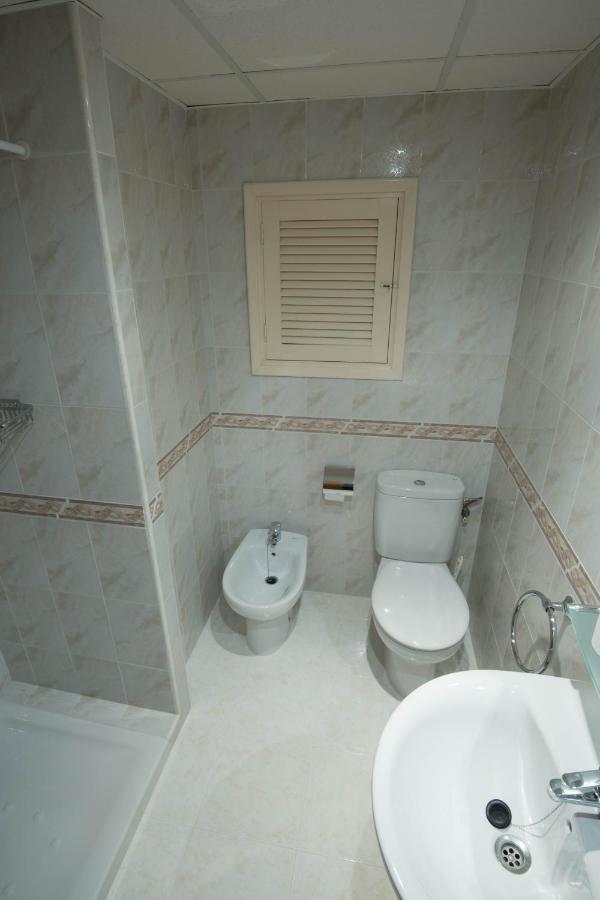 Hostal Mayol Santa Eularia des Riu Exteriér fotografie