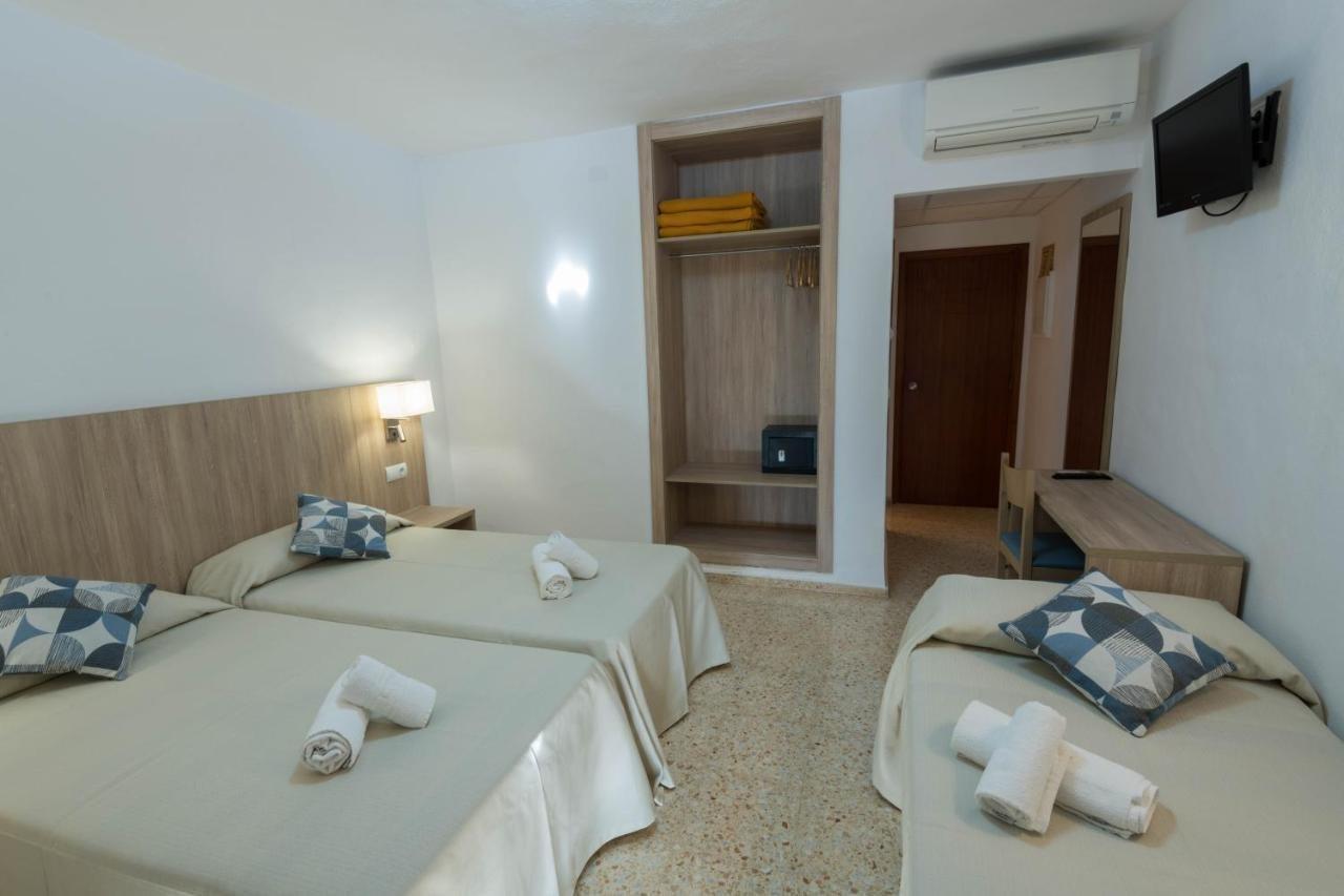 Hostal Mayol Santa Eularia des Riu Exteriér fotografie