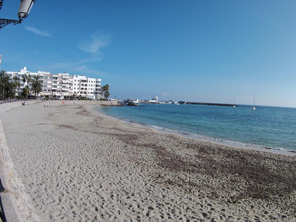 Hostal Mayol Santa Eularia des Riu Exteriér fotografie